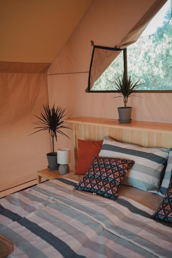 Glamping Mandra Kanev Otel Leplyavo Dış mekan fotoğraf